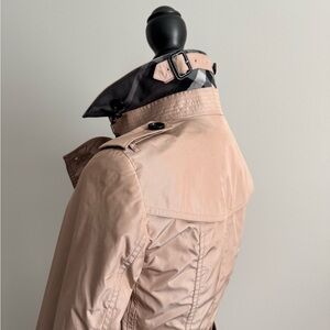 New Burberry Trench Coat Size 2